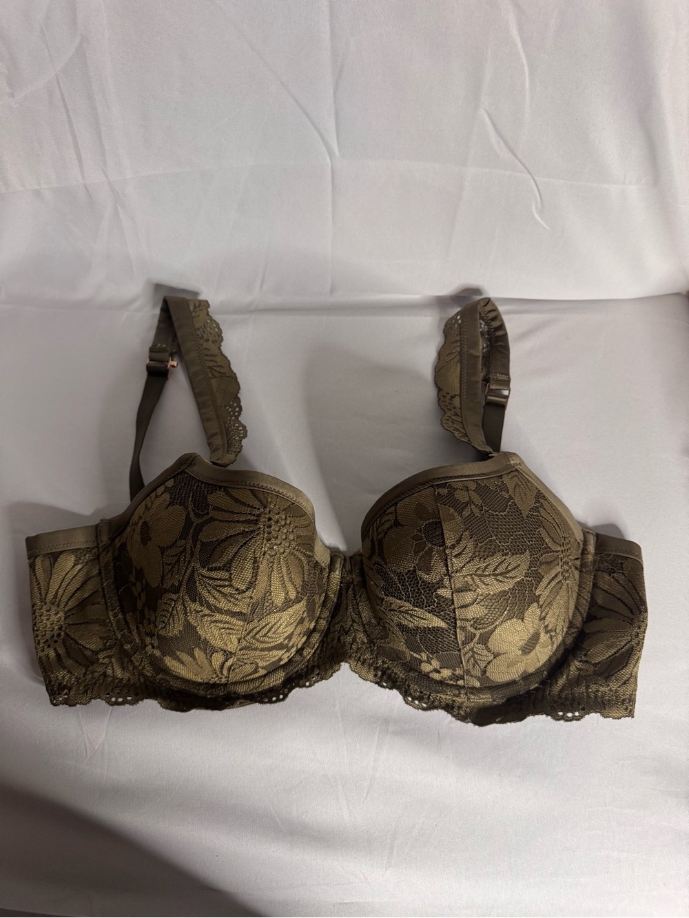 Aerie  Lace Underwire Bra in Olive Green